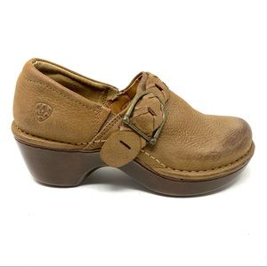 Ariat Amy leather clogs Sandstone